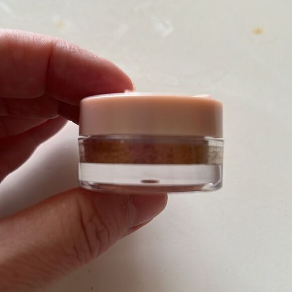 Jeffree Star Eye Gloss Frozen Fire - Picture 5 of 10